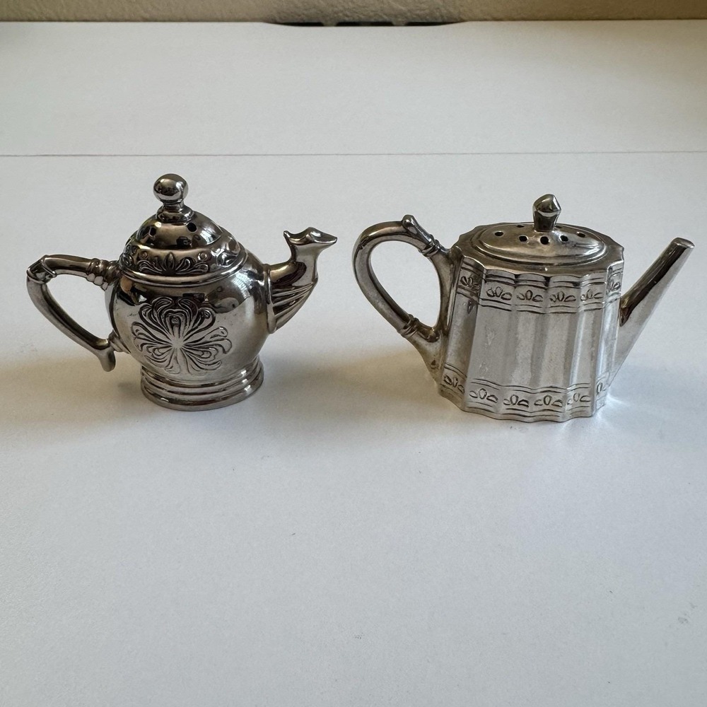 Vtg Godinger Silver Art Co. Teapot/Coffee Pot Silver Salt & Pepper Shakers Set